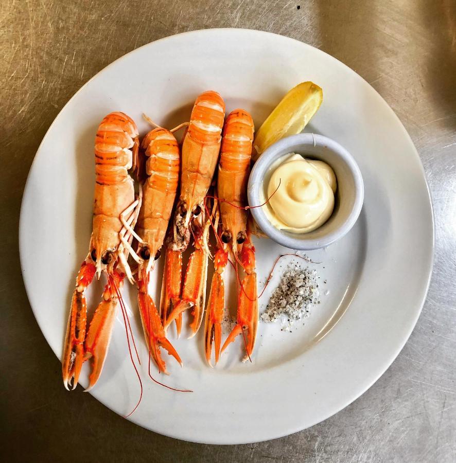 The Gordon Arms Restaurant With Rooms Yarrow Екстер'єр фото