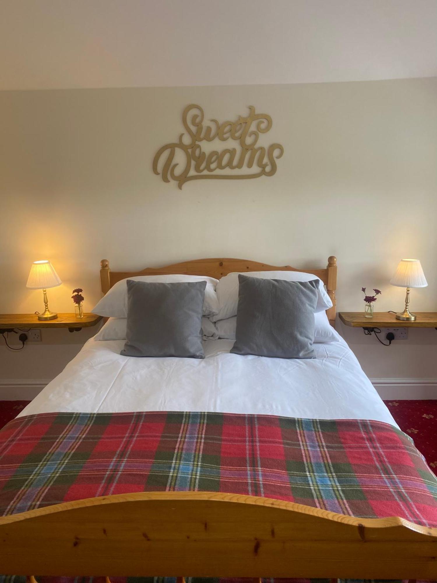 The Gordon Arms Restaurant With Rooms Yarrow Екстер'єр фото